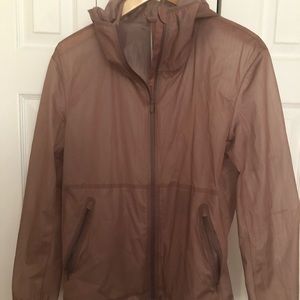 Lululemon sheer rain jacket ☔️
